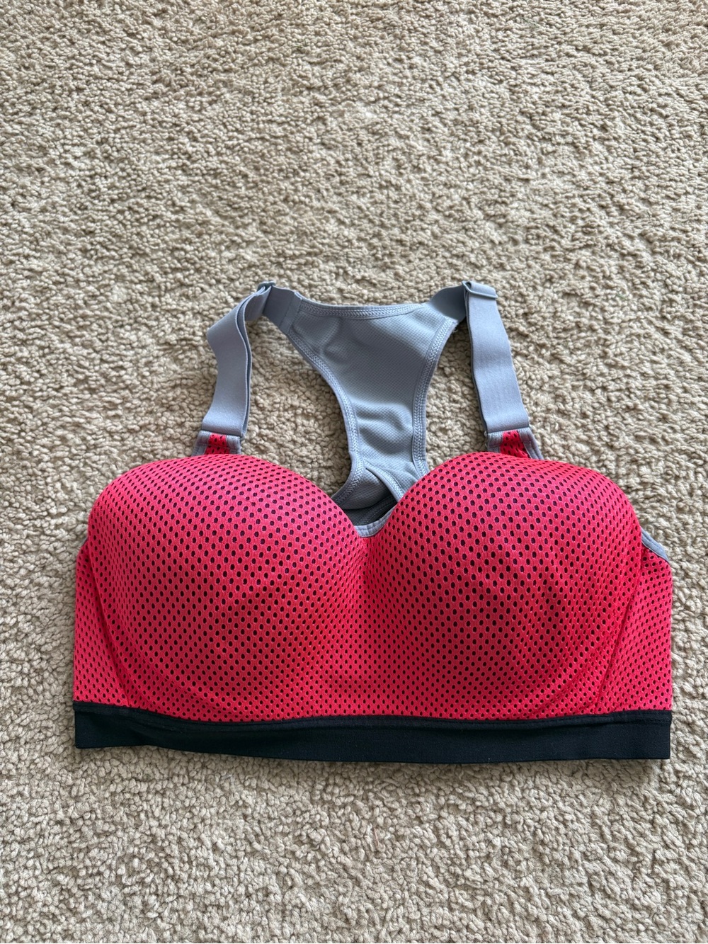 Victoria’s Secret Size 32C Sports Bra